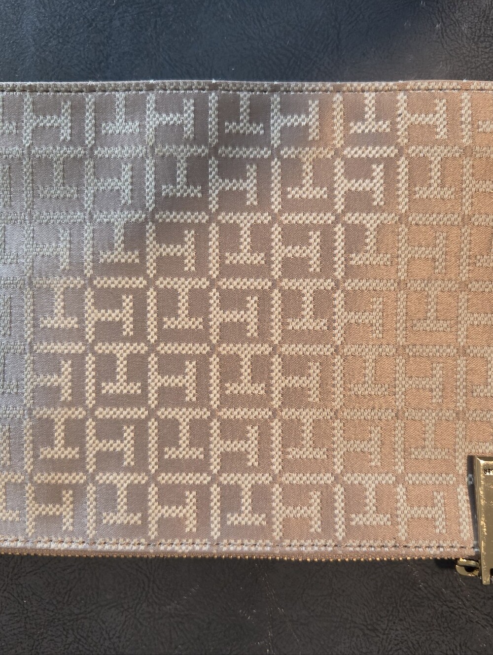 Designer-Style Women's Chain Wallet in Light Beige